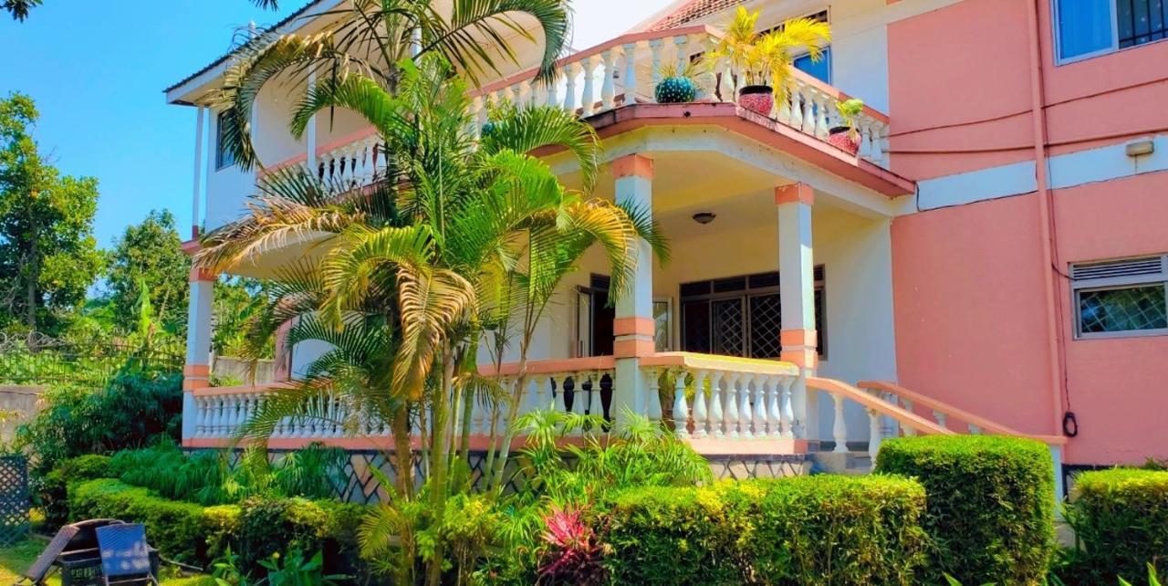 La Feve Beach Hotel And Safaris Uganda 엔테베 외부 사진